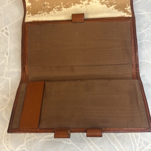 Vintage Dooney & Bourke wallet. Beige/brown - Picture 8 of 8